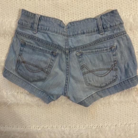 Y2K Mossimo jean shorts size low rise straight hip and thigh size 1 - Picture 5 of 8